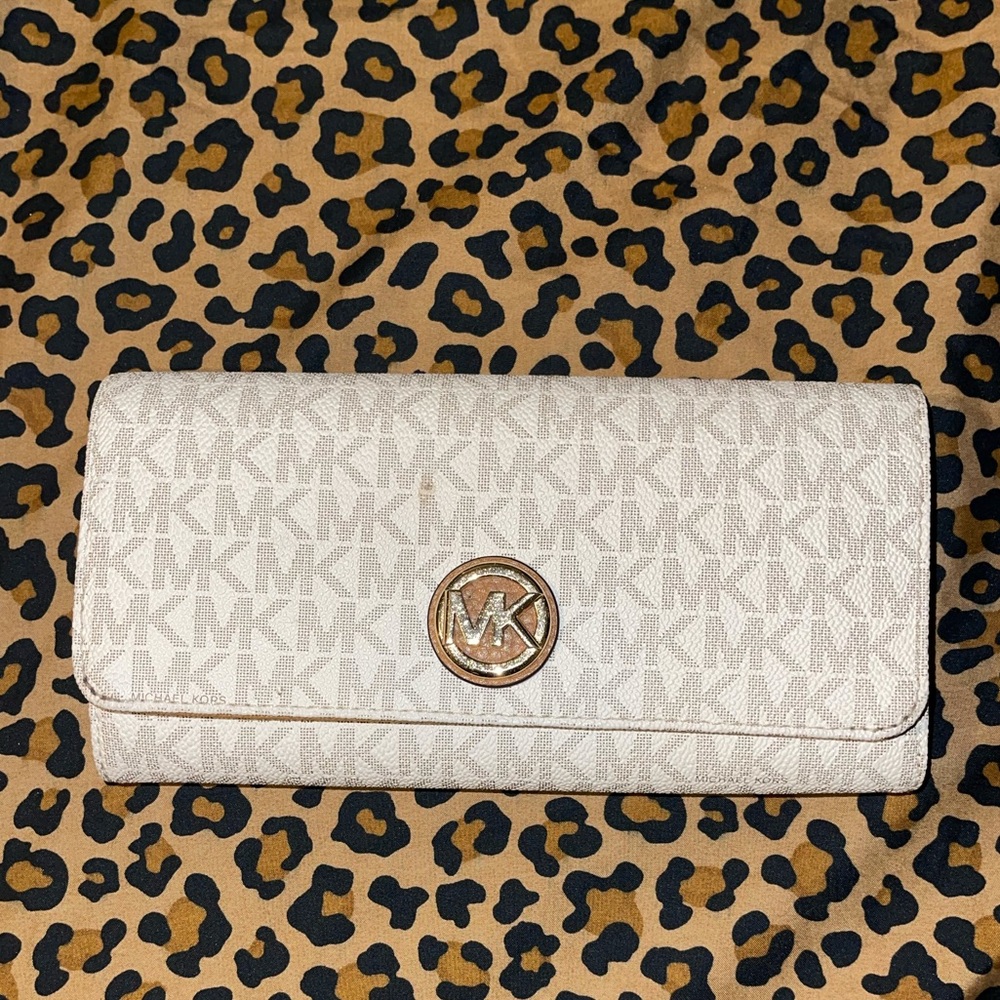 Michael Kors Leather Wallet
